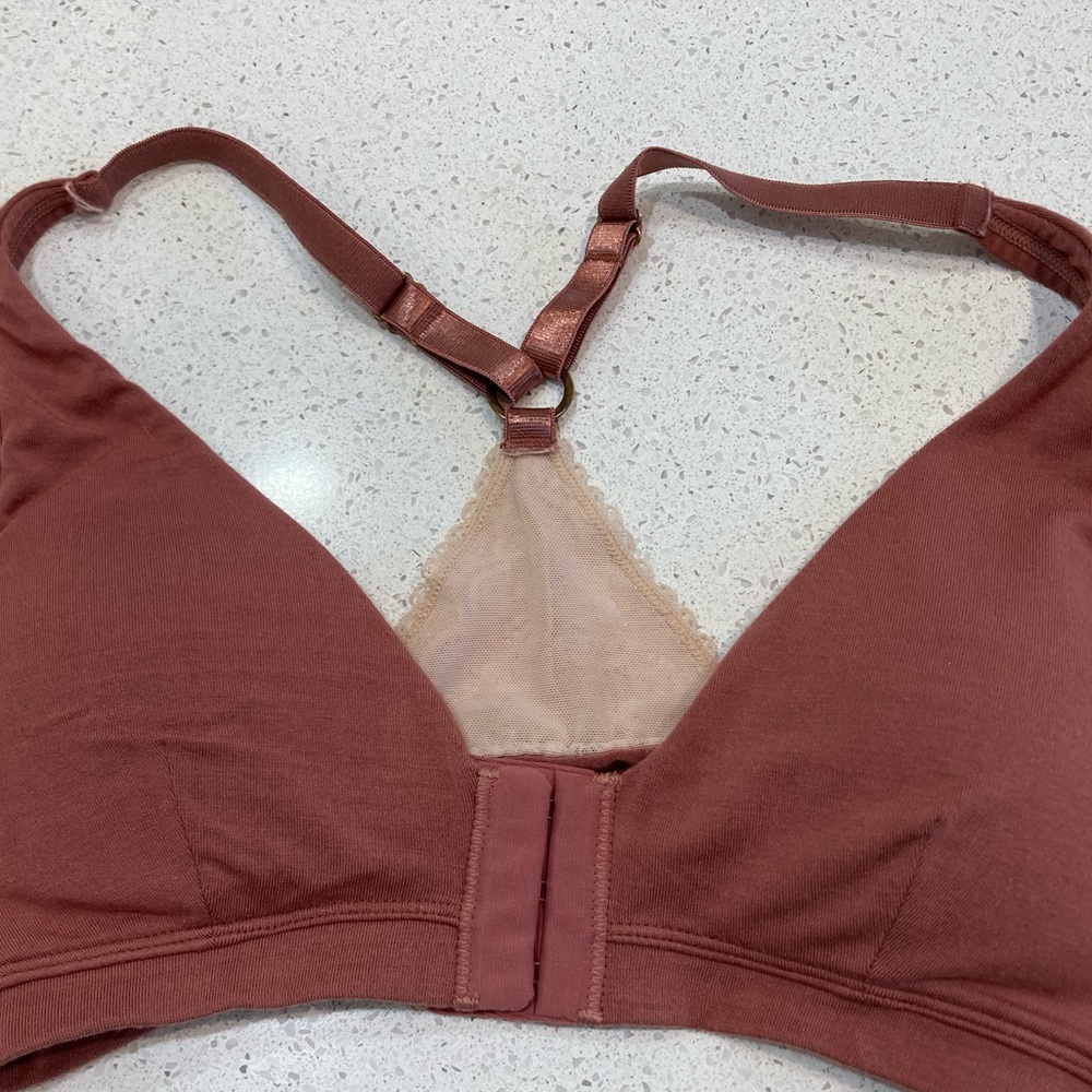 Ana Ono Front Clasp Bra in Rose Lace Back Detail